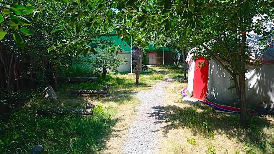 Hotel Arista Yurt Camp Karakol Exterior foto